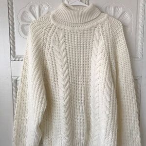 Vintage White Turtle Neck Sweater